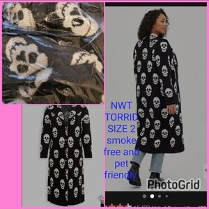 Torrid skull duster